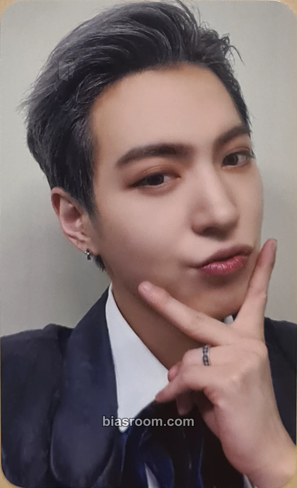 Hwichan Love Me Like Photocard - Omega X - Omega X K-pop photocard