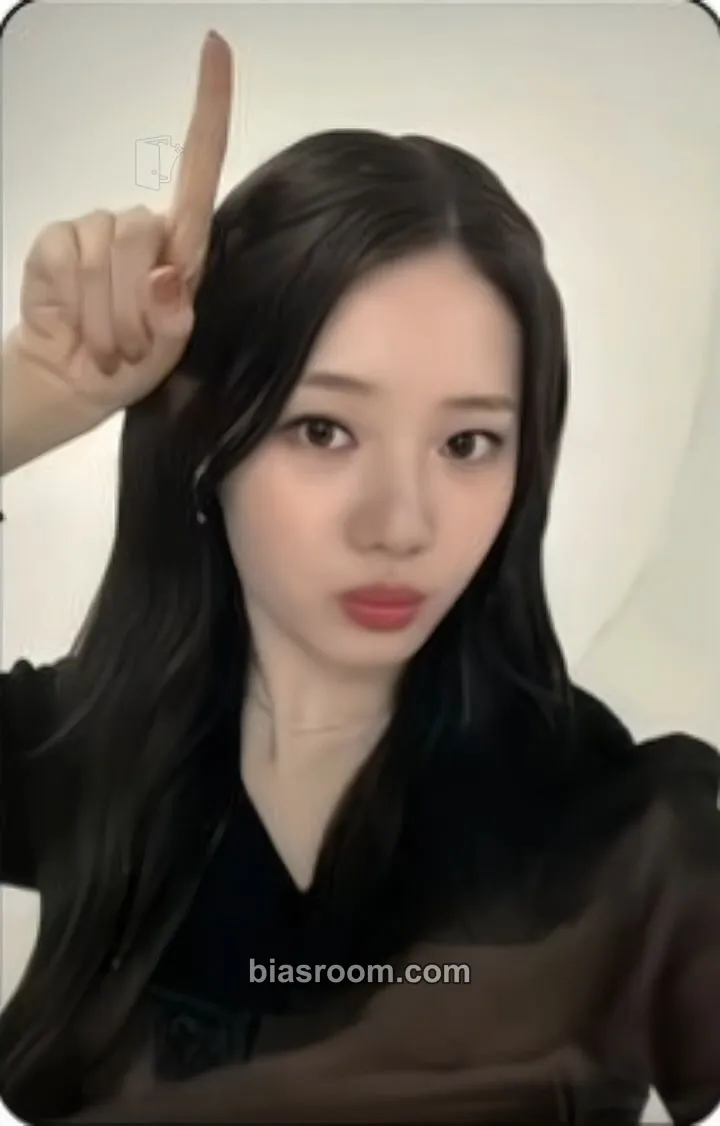 Rora BABYMONS7ER Photocard - BABYMONSTER - BABYMONSTER K-pop photocard