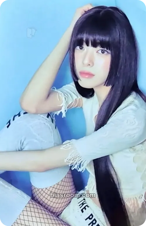 Yuna Motto Photocard - ITZY - ITZY K-pop photocard