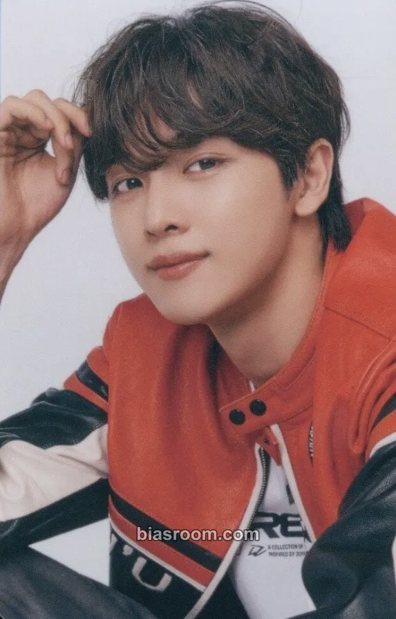 Sungchan Lucky Photocard - RIIZE - RIIZE K-pop photocard