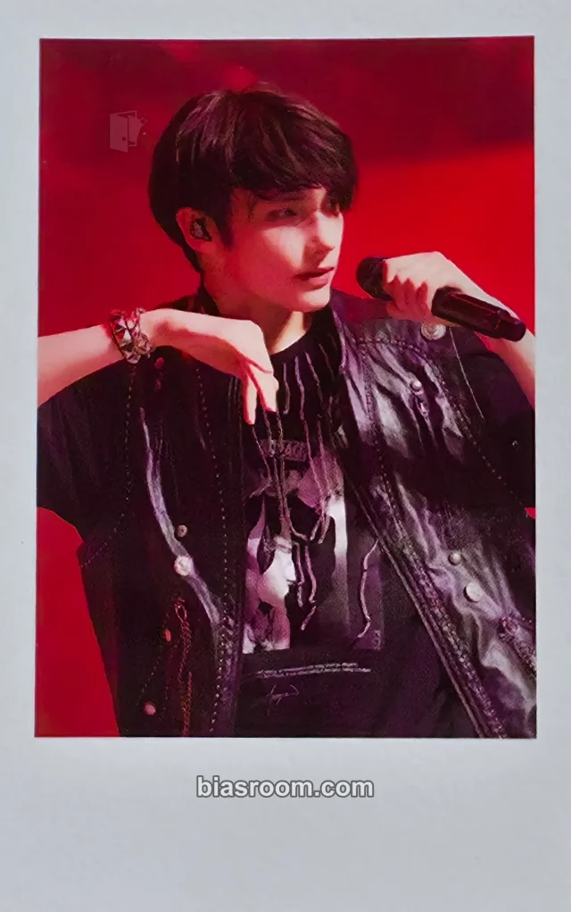 TOMORROW X TOGETHER - Huening Kai - ACT:PROMISE - EP.2 Event concert vip ticket benefit europe (EU) exclusive europe tour polaroid