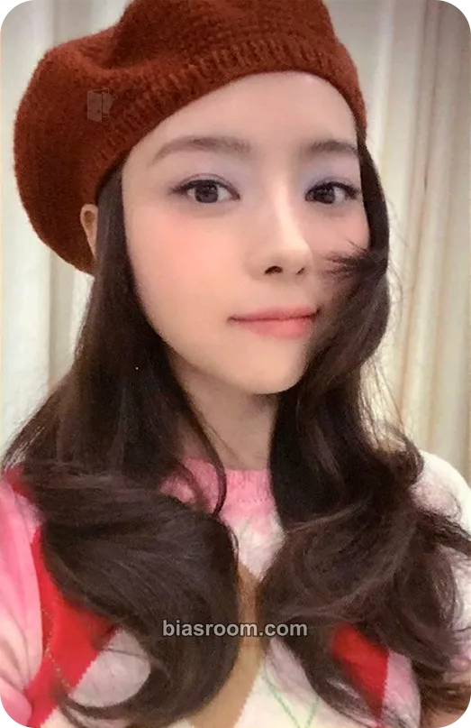 Nayoung LOOP Photocard - I.O.I - I.O.I K-pop photocard