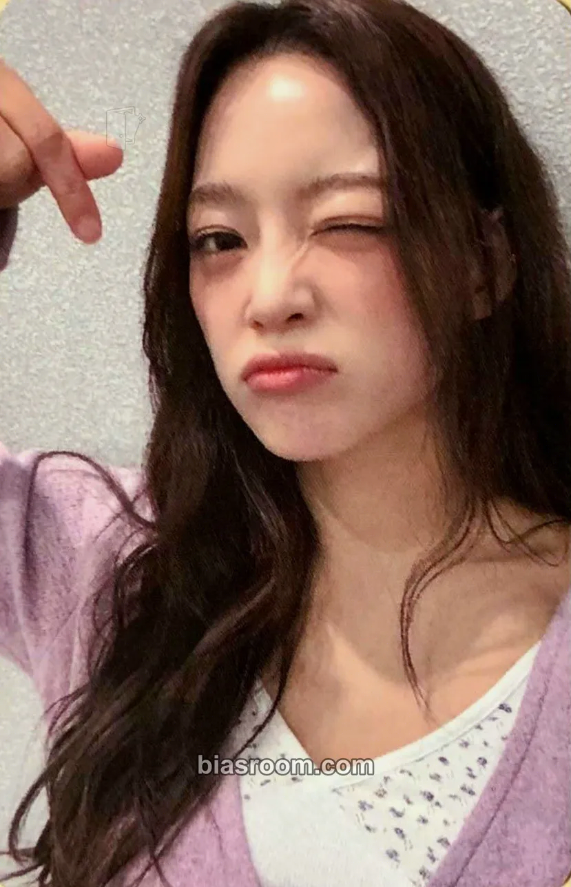 Sejeong LOOP Photocard - I.O.I - I.O.I K-pop photocard