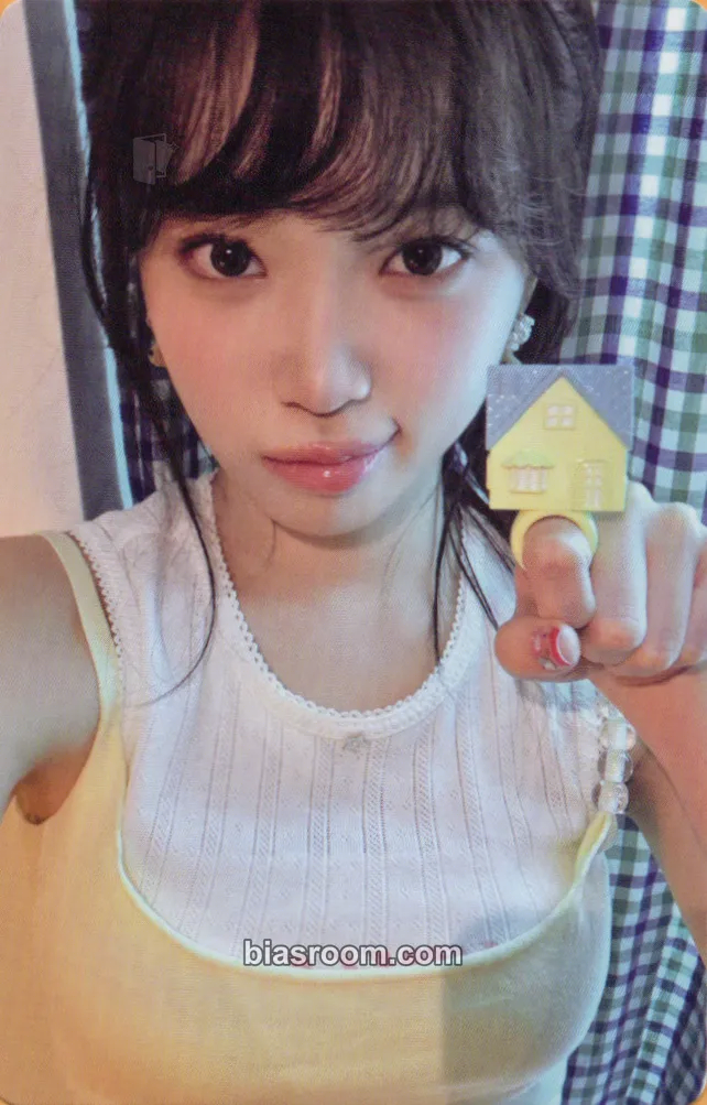 Kim Chaewon PUREFLOW pt.1 Photocard - LE SSERAFIM - LE SSERAFIM K-pop photocard