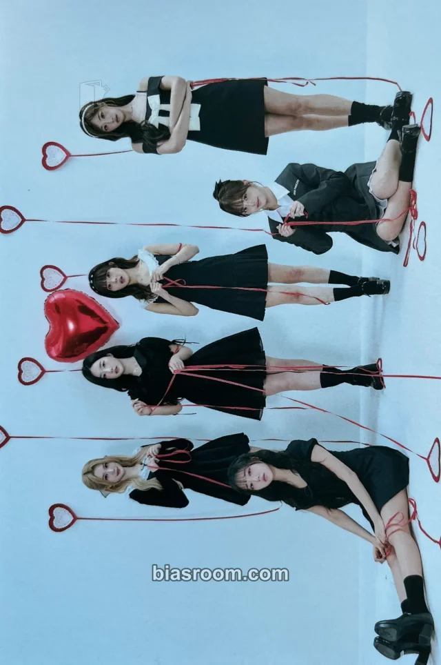 tripleS - Yubin & Shion & Yooyeon - tripleShot of Love Other season's greetings postcard
