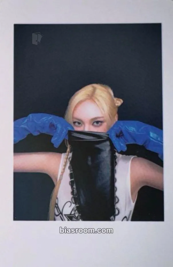 Chiquita BABYMONS7ER Photocard - BABYMONSTER - BABYMONSTER K-pop photocard