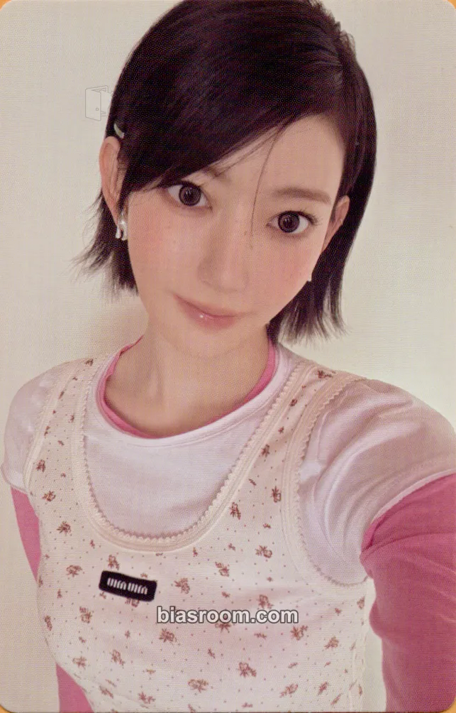 Sakura PUREFLOW pt.1 Photocard - LE SSERAFIM - LE SSERAFIM K-pop photocard
