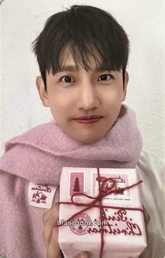 Max Changmin Pink Christmas 2024 Photocard - TVXQ - TVXQ K-pop photocard