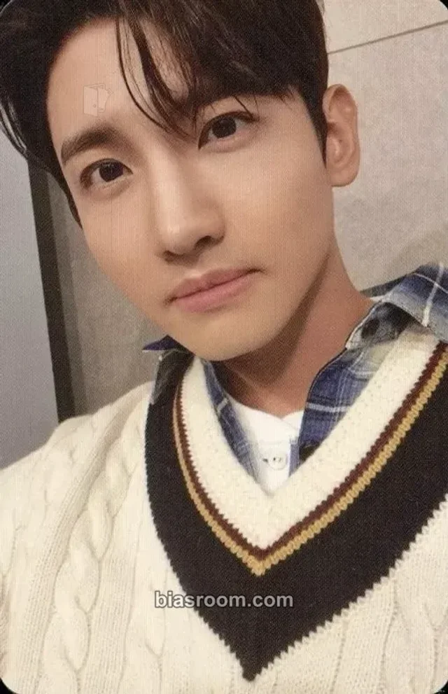 TVXQ - Max Changmin - 2022 Winter SMTOWN : SMCU PALACE Album album photocard portrait version
