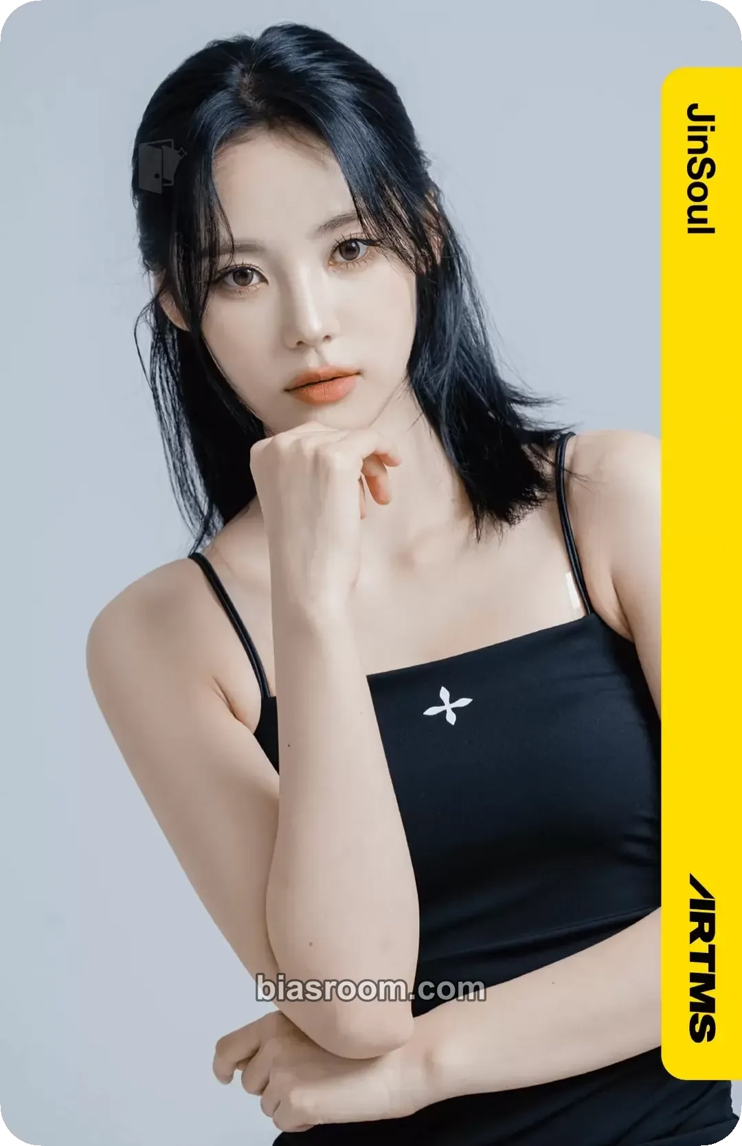 JinSoul Atom01 First Class Objekts Photocard - ARTMS - ARTMS K-pop photocard