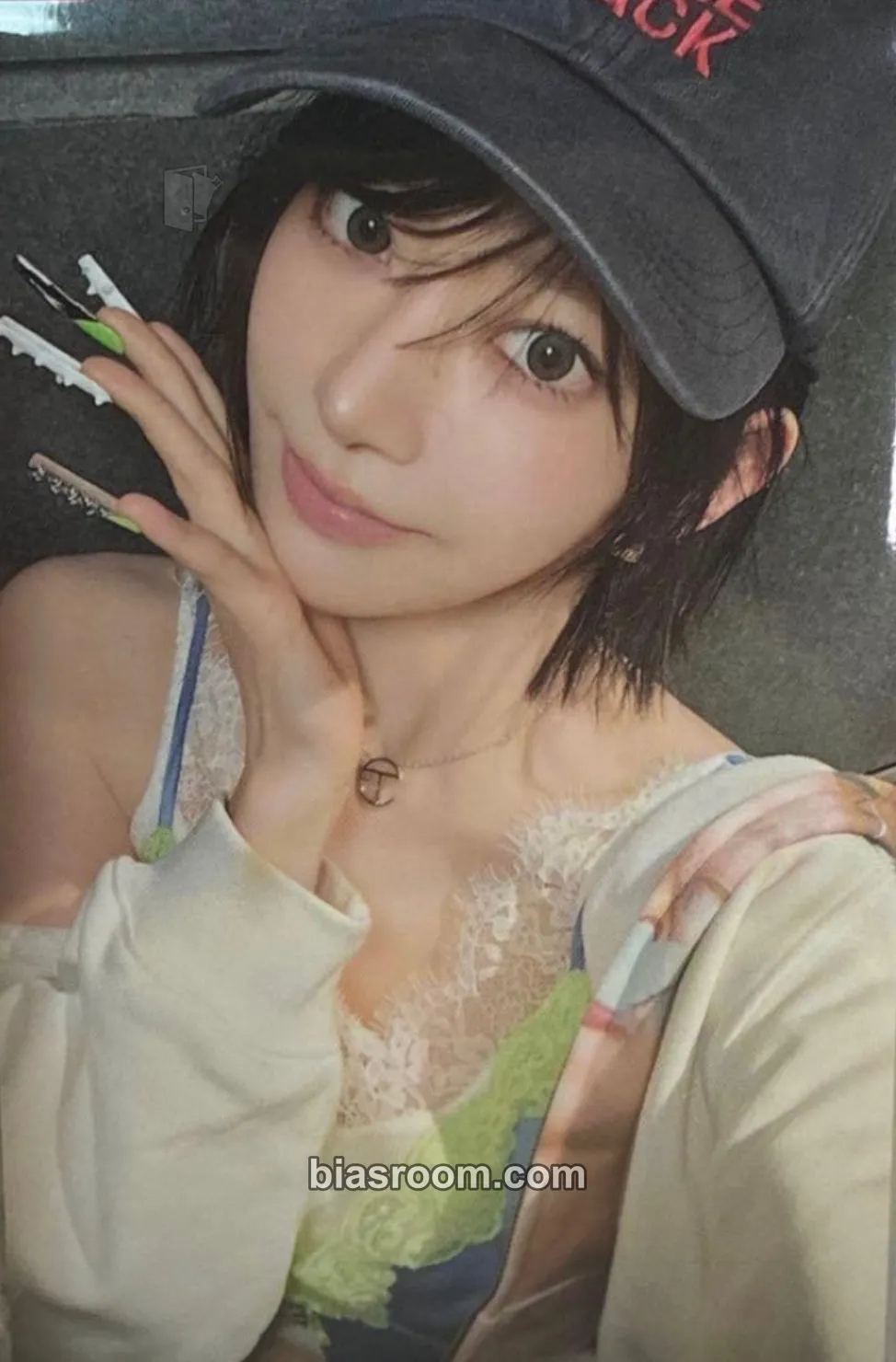 Sakura PUREFLOW pt.1 Photocard - LE SSERAFIM - LE SSERAFIM K-pop photocard