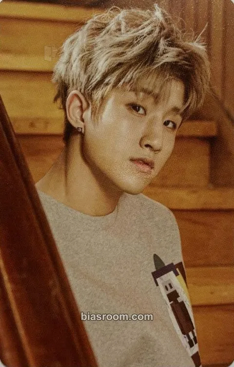 JinJin Autumn Story Photocard - ASTRO - ASTRO K-pop photocard