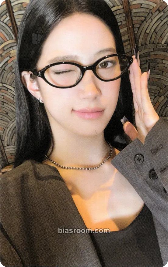 Kazuha PUREFLOW pt.1 Photocard - LE SSERAFIM - LE SSERAFIM K-pop photocard