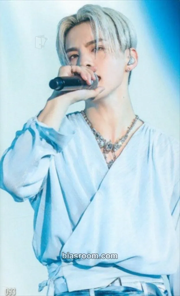 Takumi Kawanishi JO1DER SHOW 2024-2025 ’WHEREVER WE ARE’ Photocard - JO1 - JO1 K-pop photocard