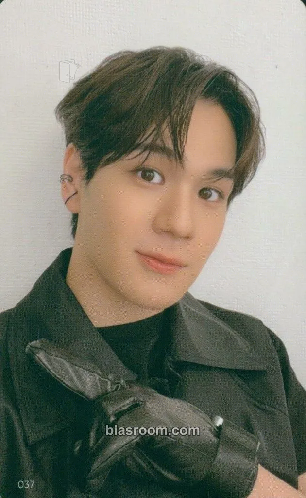Issei Mamehara 2023 2ND ARENA LIVE TOUR 'BEYOND THE DARK' Photocard - JO1 - JO1 K-pop photocard