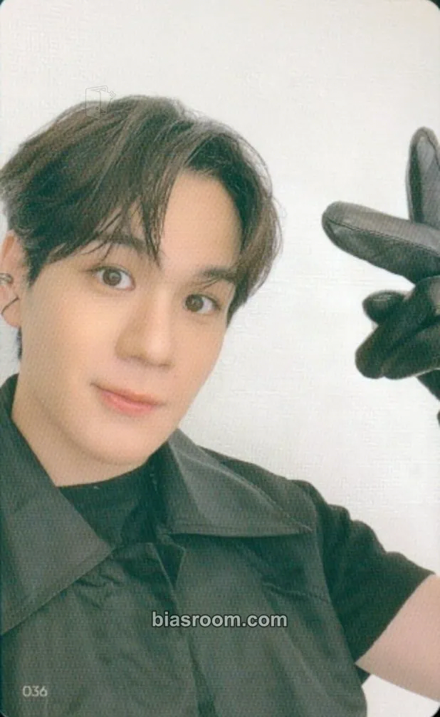 Issei Mamehara 2023 2ND ARENA LIVE TOUR 'BEYOND THE DARK' Photocard - JO1 - JO1 K-pop photocard