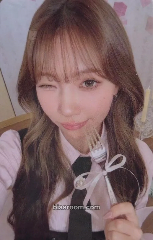 Mayuka NiziU Live With U 2026 “Niziu The Cinema” Photocard - NiziU - NiziU K-pop photocard