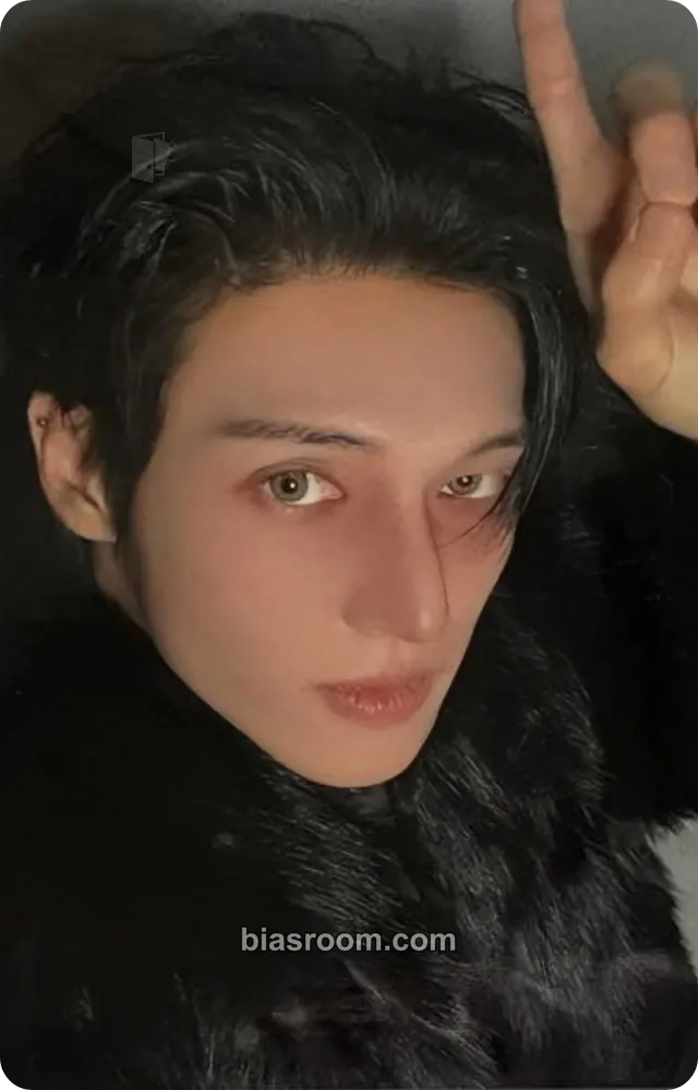 Wooyoung GOLDEN HOUR : Part.4 Photocard - ATEEZ - ATEEZ K-pop photocard