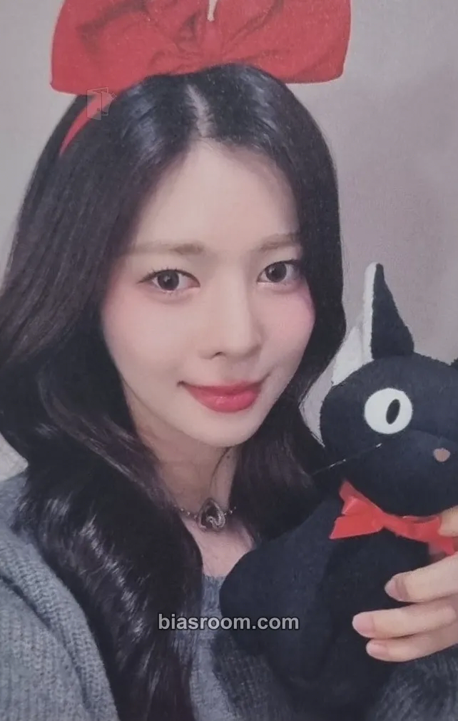 Dahyun Muhan Photocard - tripleS - tripleS K-pop photocard
