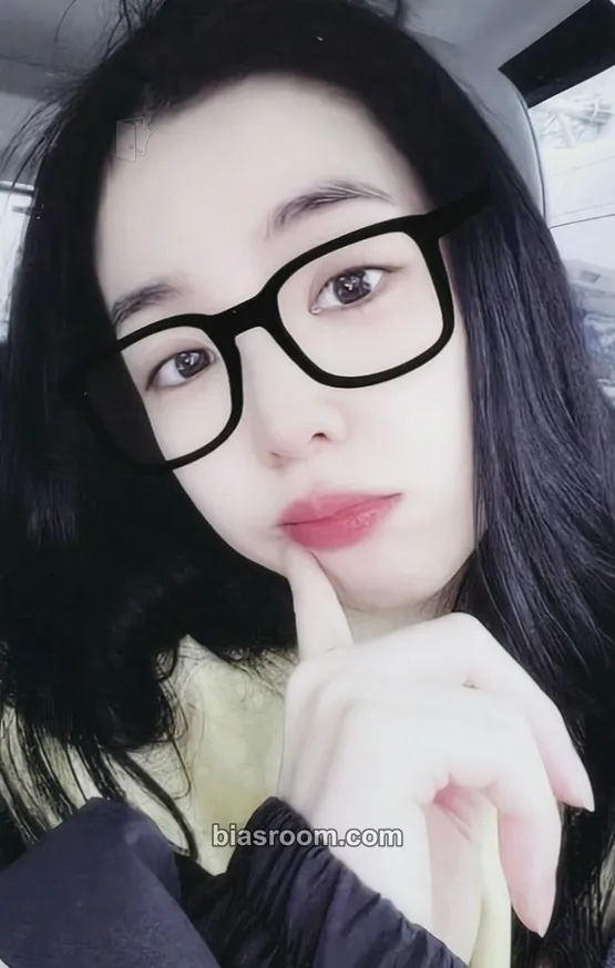 Irene Chill Kill Photocard - Red Velvet - Red Velvet K-pop photocard