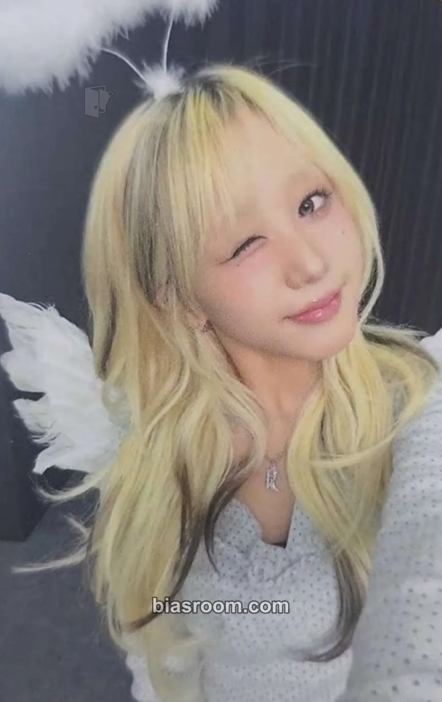 Hikaru Crack Code Photocard - Kep1er - Kep1er K-pop photocard