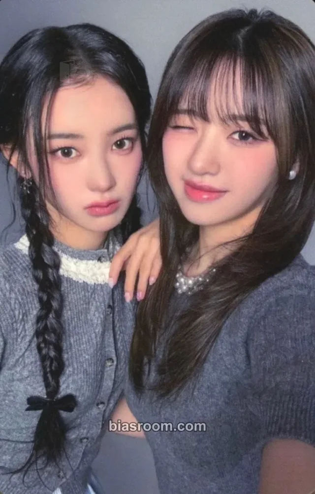 ME:I MUSE K-pop photocard