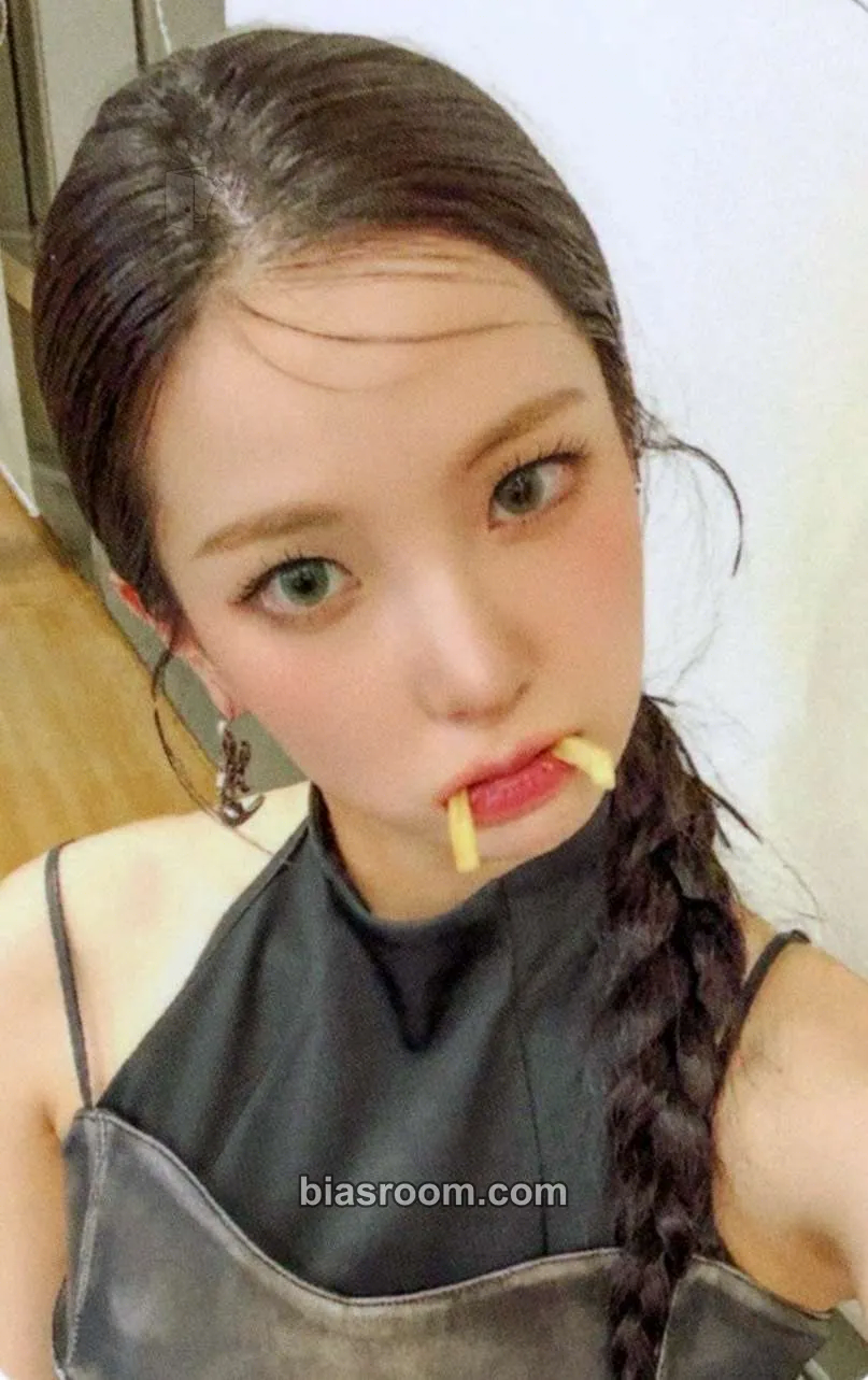 Yujin Crack Code Photocard - Kep1er - Kep1er K-pop photocard