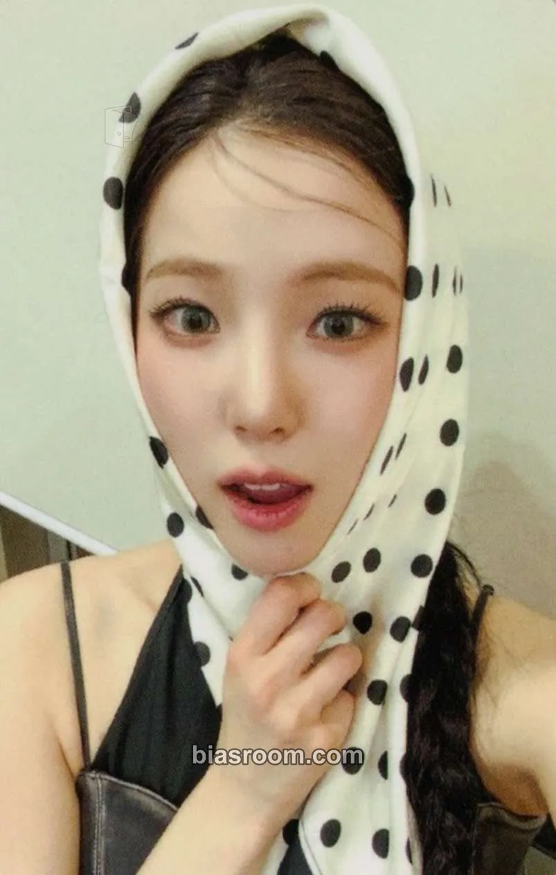 Yujin Crack Code Photocard - Kep1er - Kep1er K-pop photocard
