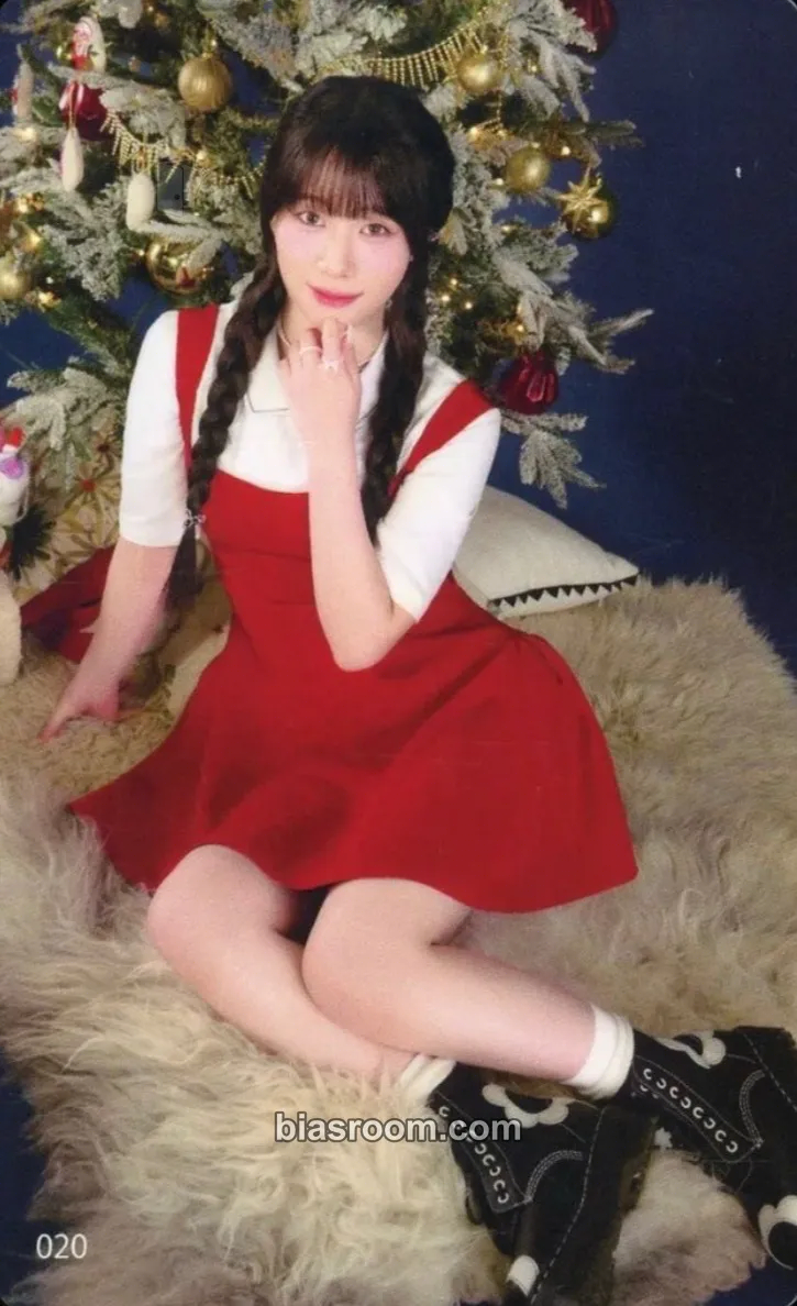 Ayane 2024 ME:ICONIC Sweet Holiday Photocard - ME:I - ME:I K-pop photocard