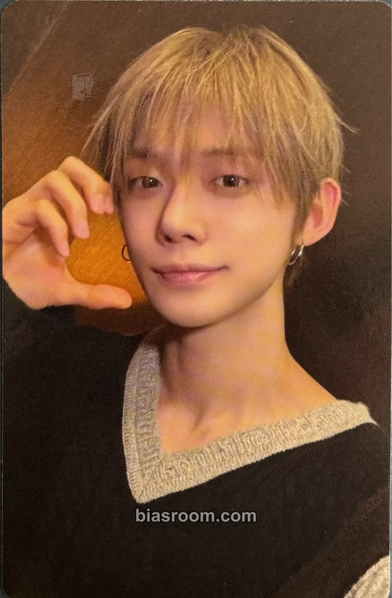 Yeonjun 7TH YEAR: A Moment of Stillness in the Thorns Photocard - TOMORROW X TOGETHER - TOMORROW X TOGETHER K-pop photocard