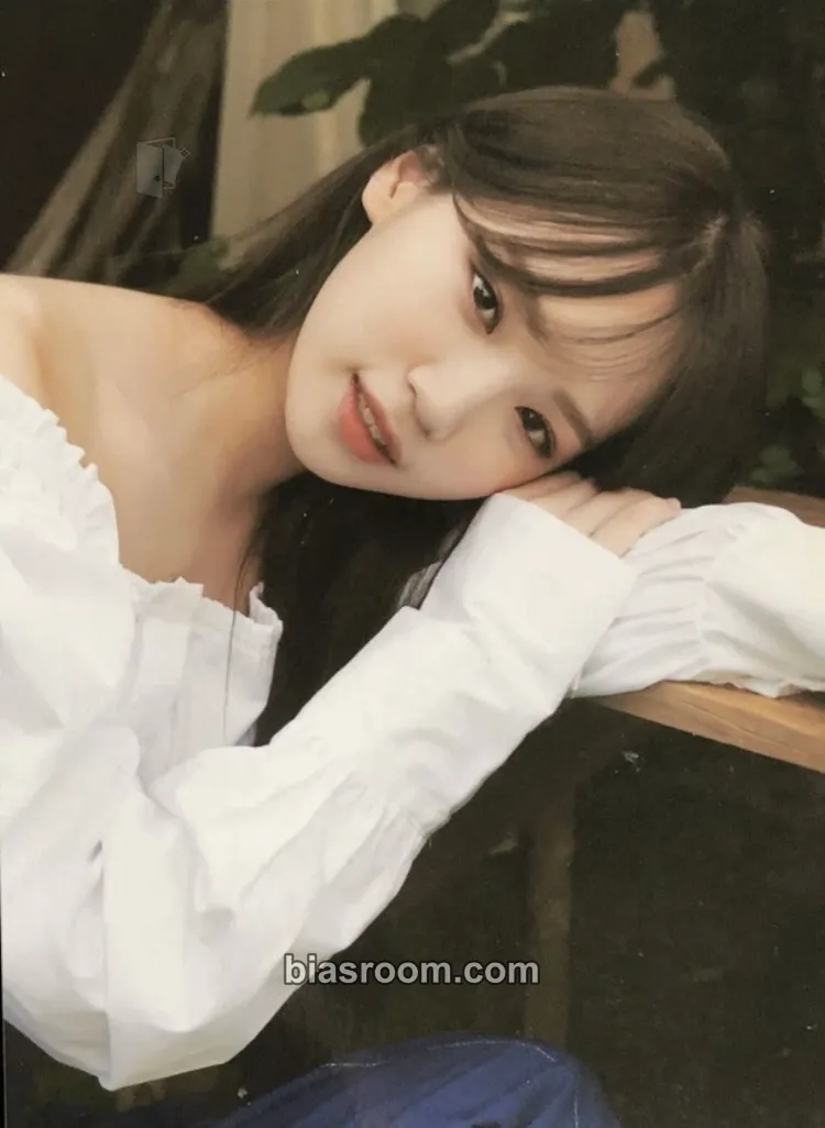 Kim Chaewon 2nd PHOTOBOOK - One Day Photocard - IZ*ONE - IZ*ONE K-pop photocard