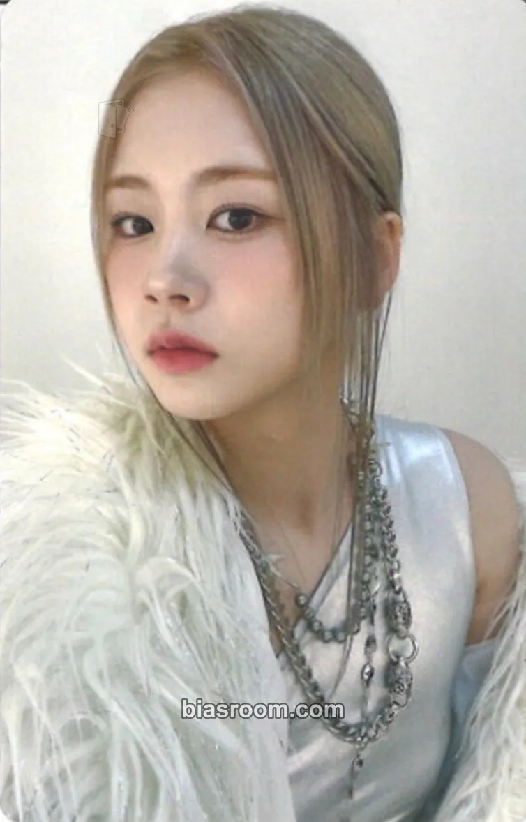 Kokona MIRAI Photocard - ME:I - ME:I K-pop photocard