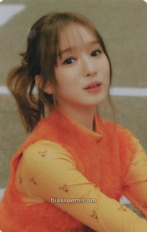 Suzu MIRAI Photocard - ME:I - ME:I K-pop photocard