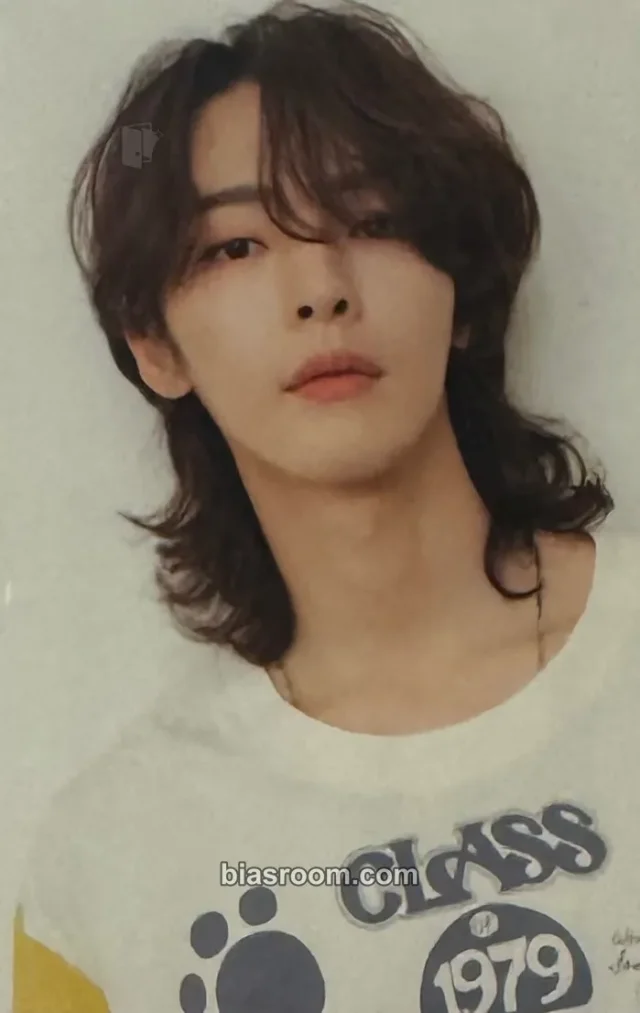 OnlyOneOf - KB - undergrOund idOl #2 Album album photocard