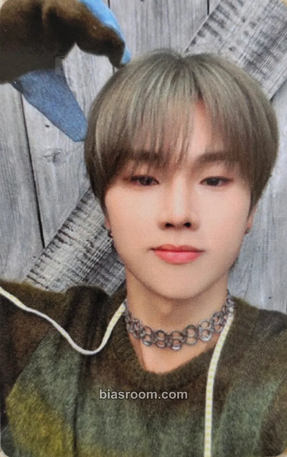 Jungsu Troubleshooting Photocard - Xdinary Heroes - Xdinary Heroes K-pop photocard