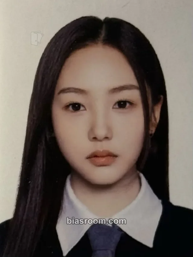 Keyveatz - Juone -  I-LAND 2: N/a Event id photo pop-up store cafe event merch photocard keyring