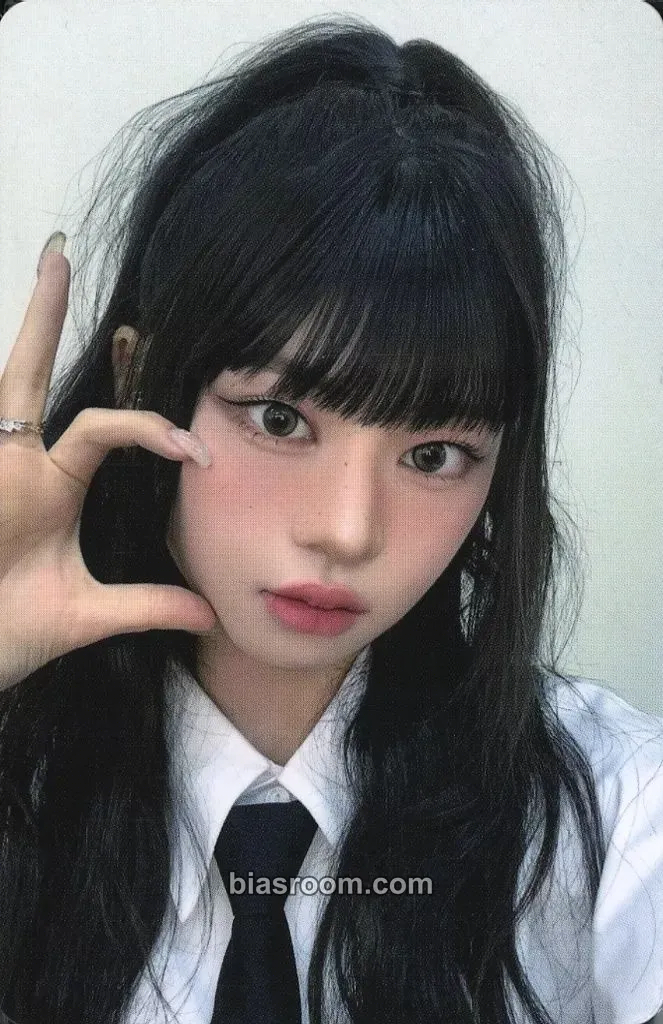 Rinon Hi-Five Photocard - ME:I - ME:I K-pop photocard