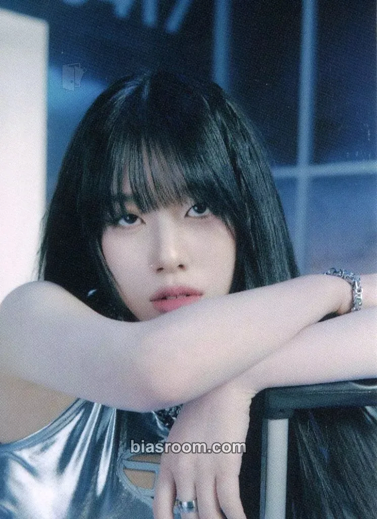 Ayane MIRAI Photocard - ME:I - ME:I K-pop photocard