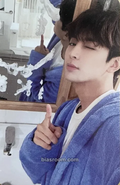 Song 2024 Season's Greetings KON HOUSE Photocard - iKON - iKON K-pop photocard