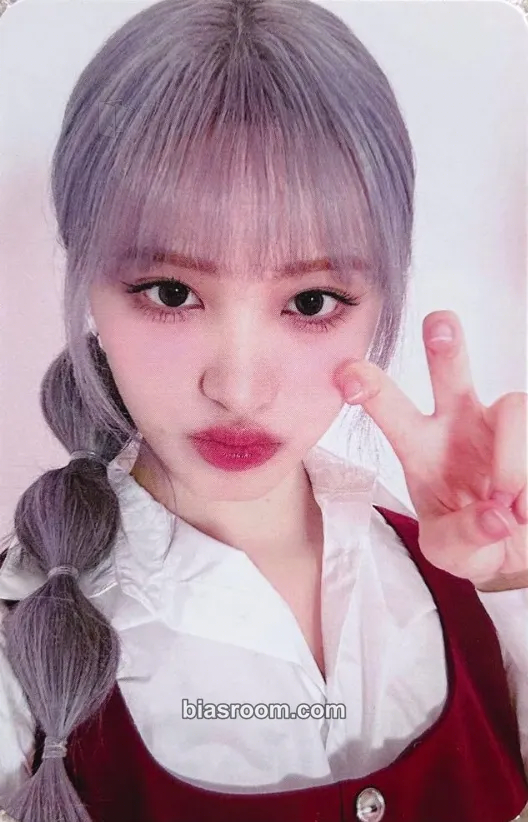 Liz IVE SWITCH x LINE FRIENDS POP-UP STORE Photocard - IVE - IVE K-pop photocard