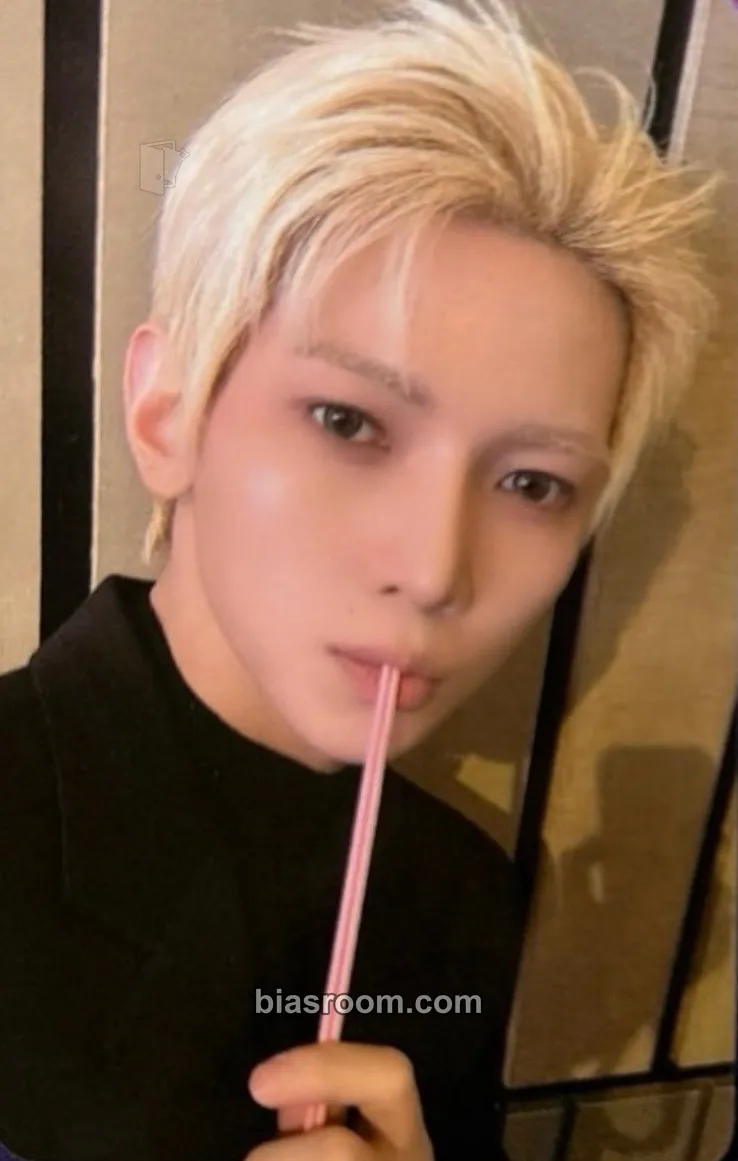 Yeosang GOLDEN HOUR : Part.4 Photocard - ATEEZ - ATEEZ K-pop photocard