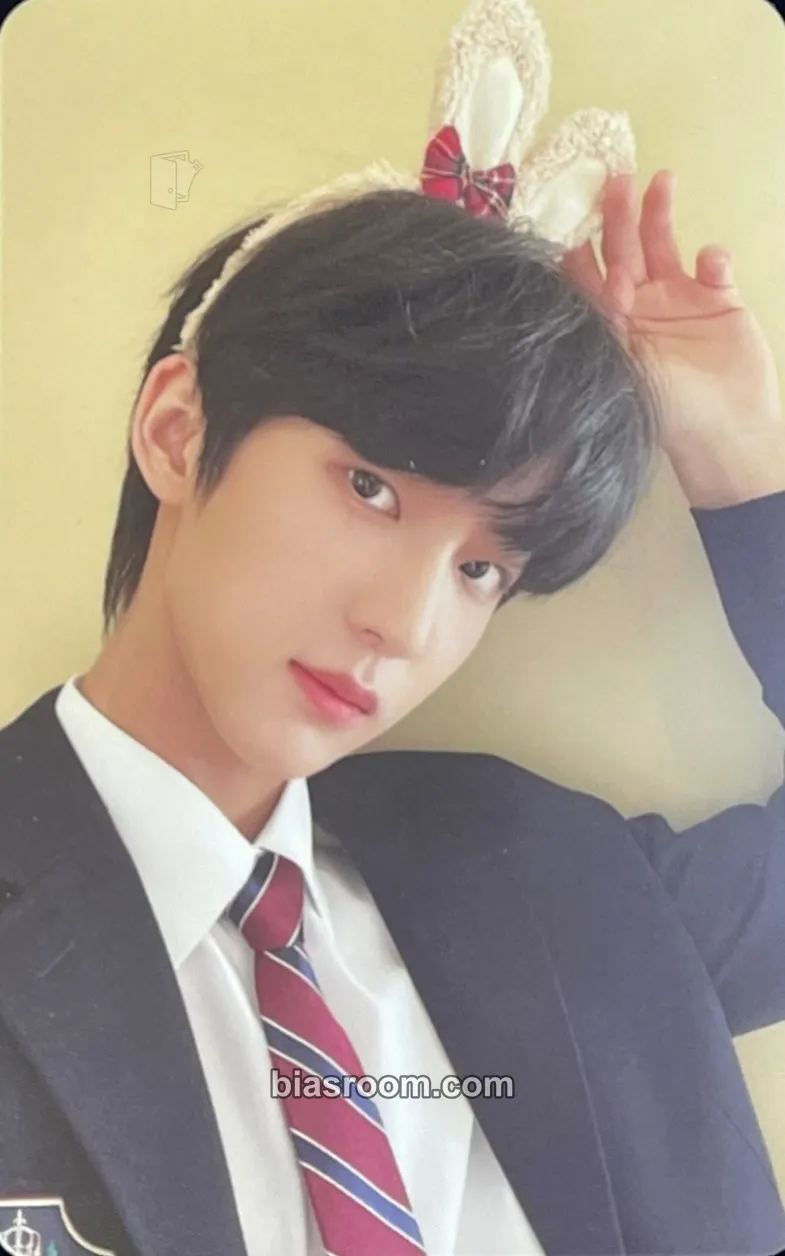 Hwi LOVE NEVER DIES Photocard - TNX - TNX K-pop photocard
