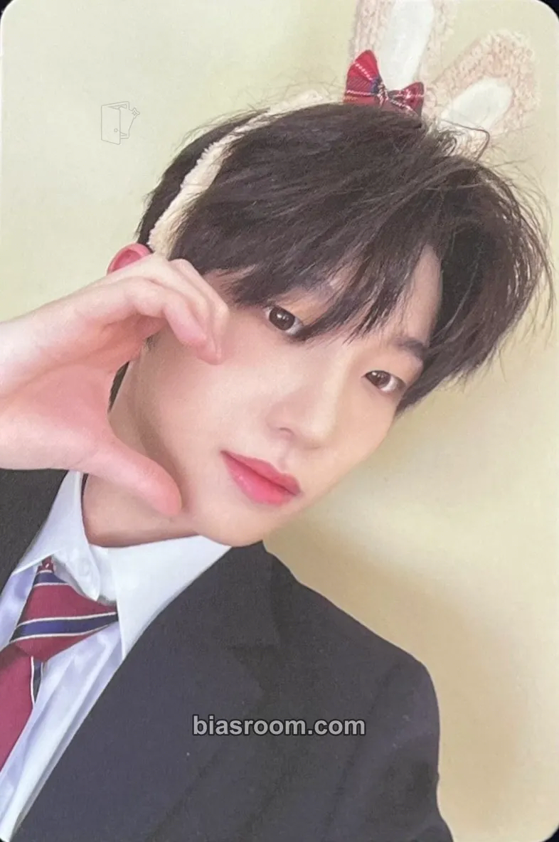 Sungjun LOVE NEVER DIES Photocard - TNX - TNX K-pop photocard