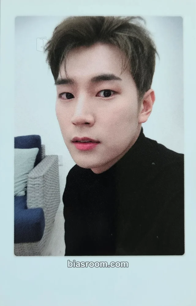 KNK - Seoham - KNK Airline Album photocard set album photocard polaroid makestar