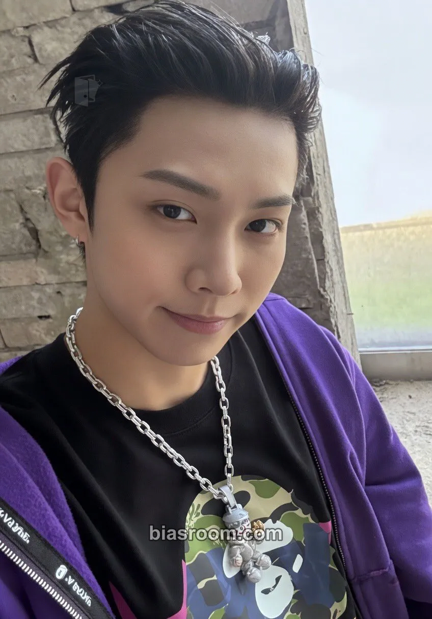 Ryul 4SHOBOIZ Vol. 2: 4SHOVILLE Photocard - LNGSHOT - LNGSHOT K-pop photocard