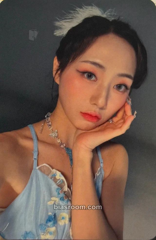I:MOND - A-hyeon - Under My Album album photocard version 2