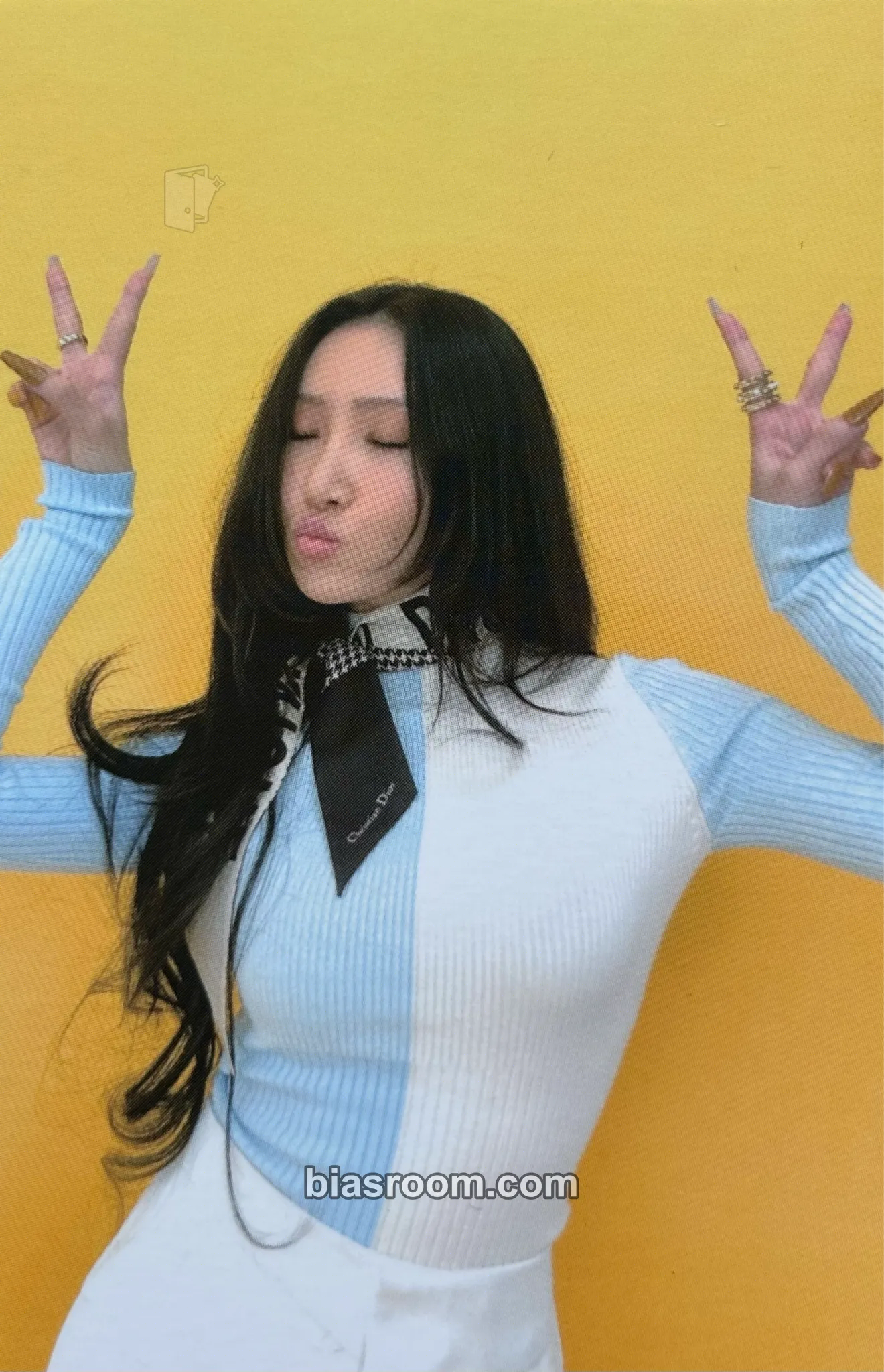 Hwasa 2021 MAMAMOO FAN MEETING <MOOMOO TOUR> Photocard - MAMAMOO - MAMAMOO K-pop photocard