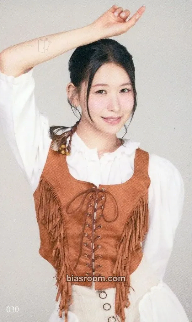 Momona LAPOSTA 2025 Photocard - ME:I - ME:I K-pop photocard