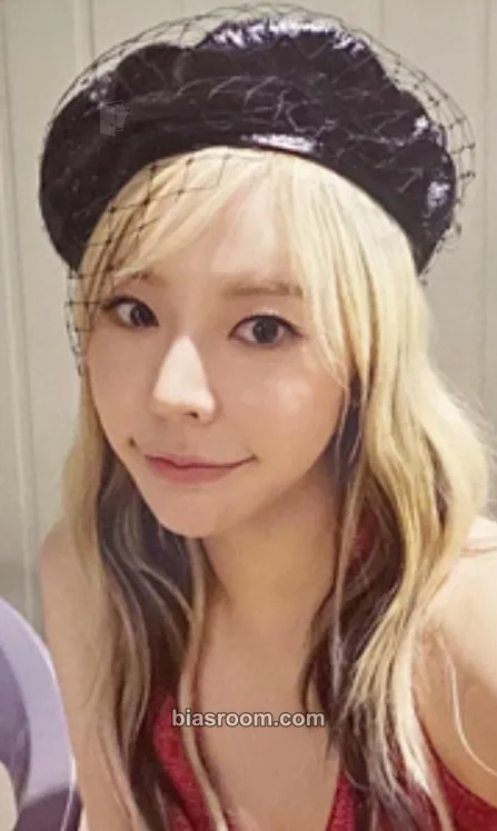 Sunny Forever 1 Photocard - Girls' Generation - Girls' Generation K-pop photocard