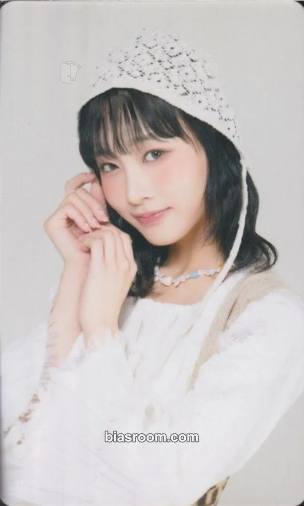 Shizuku LAPOSTA 2025 Photocard - ME:I - ME:I K-pop photocard